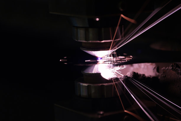 数控激光切割金属现代工业技术图片下载