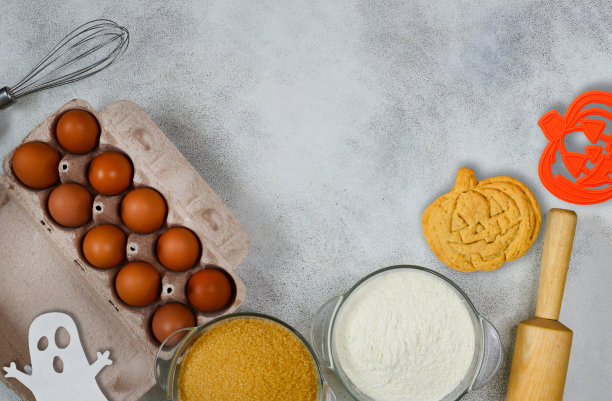 万圣节自制南瓜形状的饼干图片下载