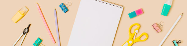 教育，自由职业者的办公桌，回到学校图片下载