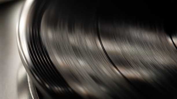 复古风格的旋转唱片黑胶播放器。关闭了。旋转老式留声机近距离。美丽的彩色照片。副本的空间,图片下载
