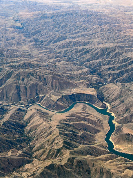 爱达荷州西南部群山的鸟瞰图图片下载