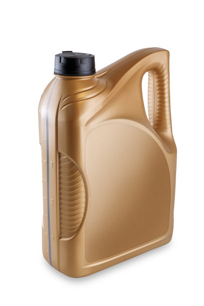 金色发动机油罐模拟无标签-塑料瓶容器汽车发动机润滑油或燃料隔离在白色背景图片下载
