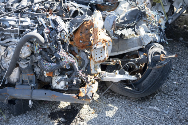 汽车垃圾场图片下载