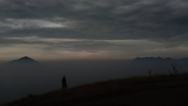 早晨天空共鸣图片下载