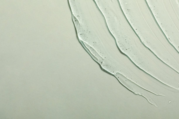 化妆凝胶在浅色背景上，俯视图。空间的文本图片下载