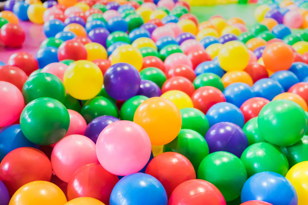 塑料彩球水池操场图片下载