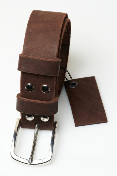卷棕色男士皮带图片下载