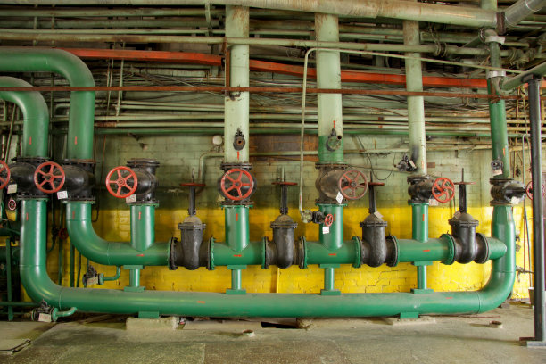 共和人民党。为人口产生大量的热量。电加热中心。大型电线、涡轮机企业。图片下载