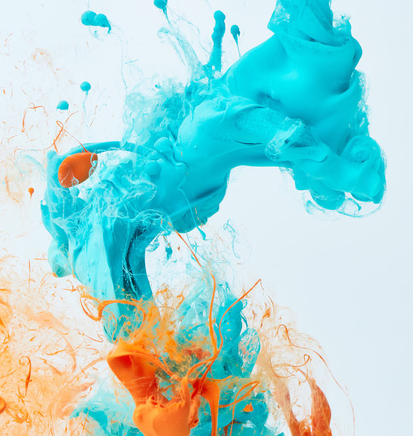 彩色滴动态抽象背景与飞溅的丙烯酸油漆在水。光滑的亚克力背景图片图片下载