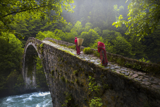 古老的石桥，在土耳其有一万多座图片下载