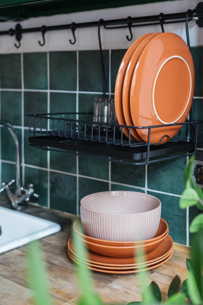 厨房用金属烘干架，有板有玻璃图片下载