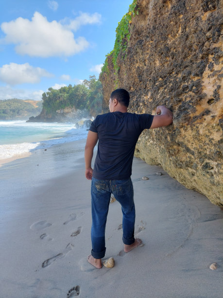 海边的人图片下载