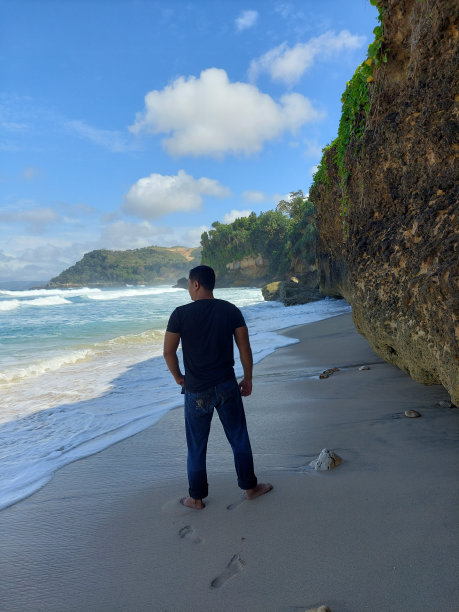 海边的人图片下载