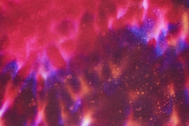 饱和粉色和紫罗兰色抽象手绘扎染质感图片下载