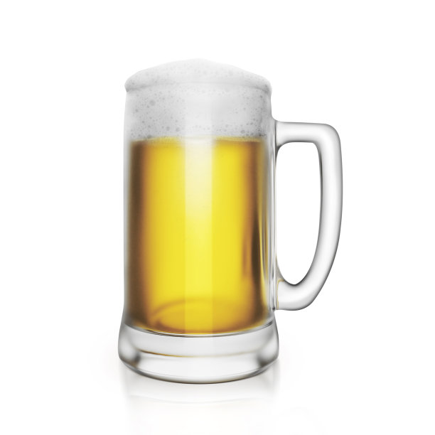 白底啤酒杯。三维渲染图片下载