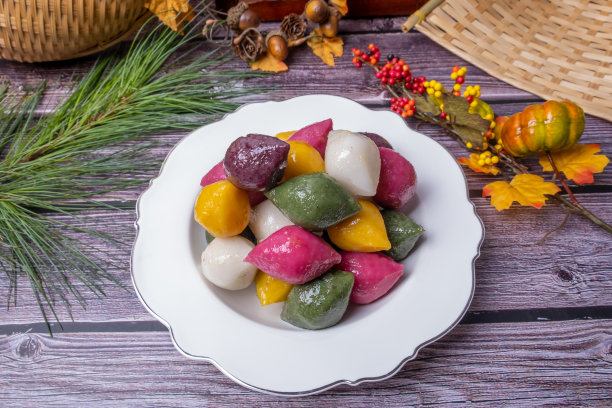 半月形年糕——松糕图片下载