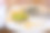 饭后把盘子弄脏。餐后盘子脏，食物未吃完的概念图片下载