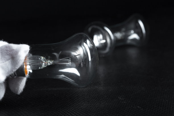爱迪生灯泡关闭。图片下载