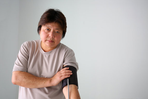 自我护理-测量血压图片下载