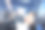 商务握手和城市夜晚的双重曝光。商务人士在办公室握手。图片下载