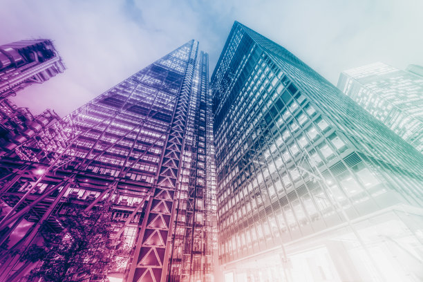 在伦敦市中心俯视摩天大楼图片下载