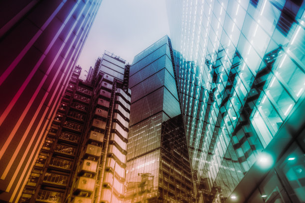 在伦敦市中心俯视摩天大楼图片下载