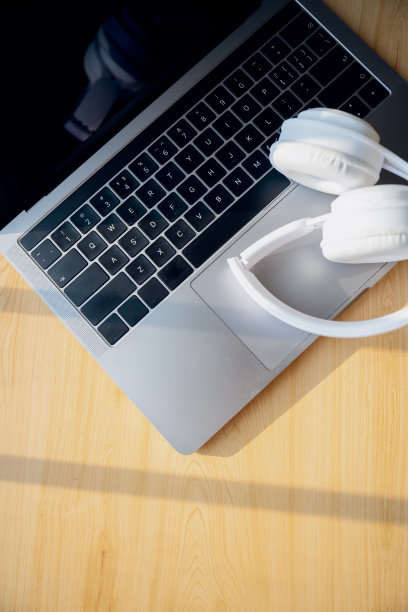 药品和一些商业办公用品图片下载