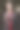 后台摄影，幕后的新服装收藏。在时装周上工作的时装模特的女性肖像。女孩穿由时装设计师图片下载