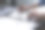 UX UI设计师在办公室的布局设计移动互联网软件的新想法头脑风暴。图片下载
