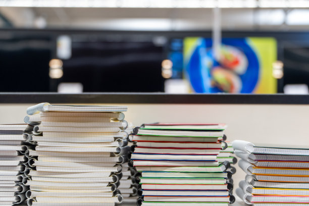 笔记本超市为返校营销活动。回到学校。学校用品图片下载