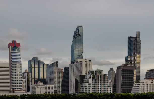 曼谷摩天大楼的建筑景观。图片下载
