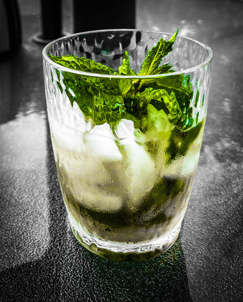 薄荷朱利普颜色飞溅图片下载