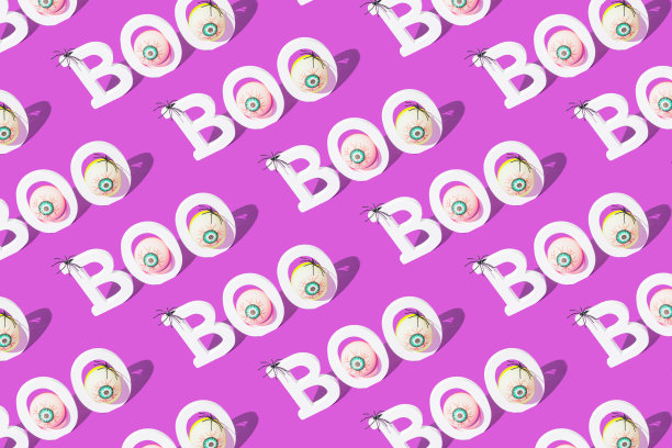 创造性幽灵无缝图案与字BOO在紫色背景。流行的万圣节的概念。图片下载
