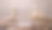 木制立方体与字离婚，结婚戒指和医学口罩在灰色的背景。图片下载