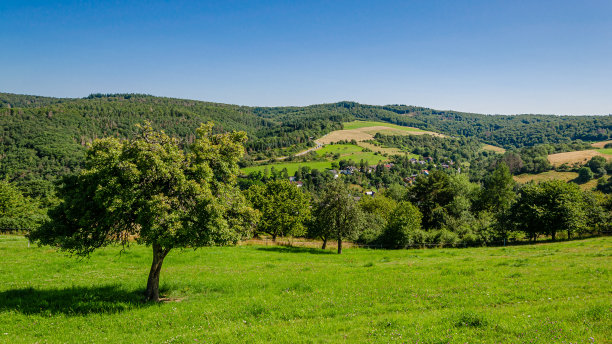 陶斯山的纳瑟之山图片下载