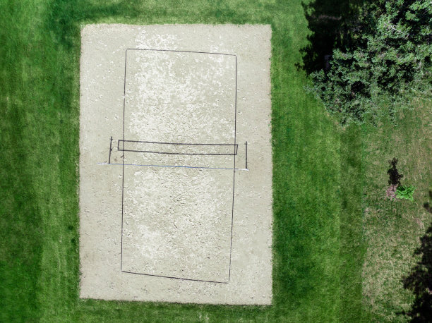 沙滩排球场的鸟瞰图图片下载