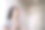 用手扇降温的女人图片下载