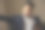 坐在沙发上的商人图片下载