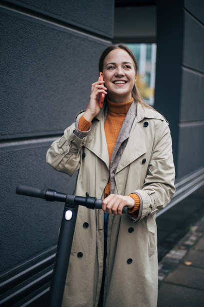 年轻的女人图片下载