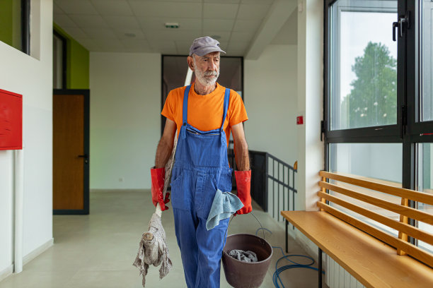 清洁学校的走廊图片下载