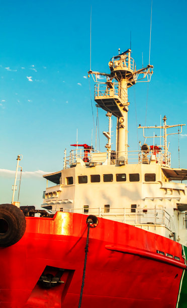 客轮进港了。有选择性的重点图片下载