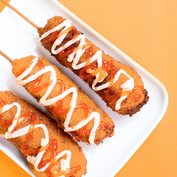 酱玉米热狗图片下载