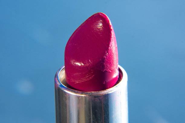 粉红色口红图片下载