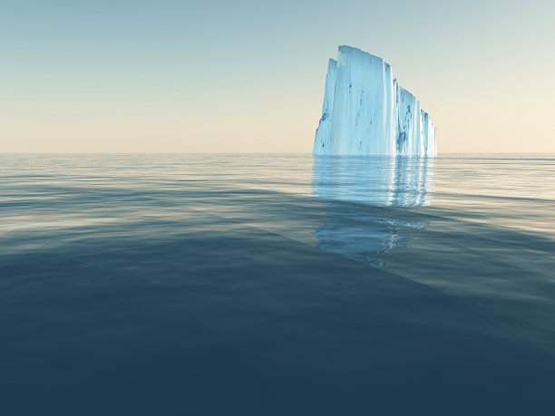 平静海面上的冰山图片下载