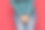 特写的一个女人有痛苦的胃痛与手握压她的胯部下腹部。医疗或妇科问题图片下载