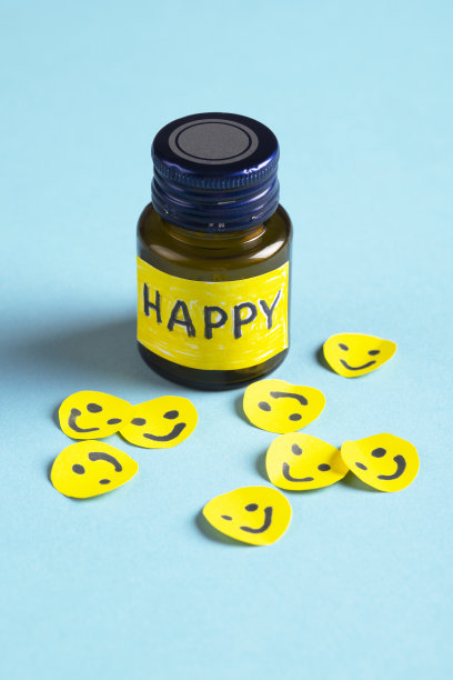 面带微笑的平板电脑图片下载