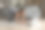 快乐迷人的千禧一代女性在家在线培训。图片下载