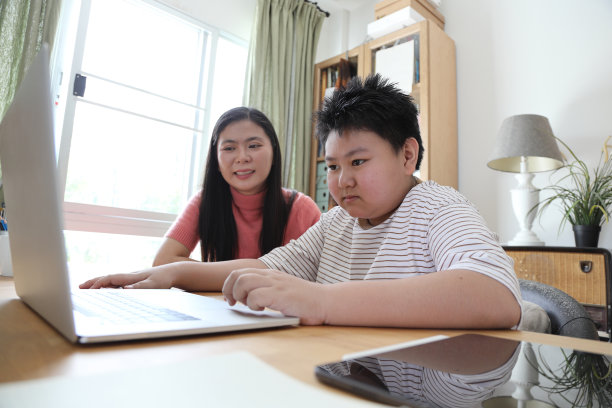 在家学习图片下载