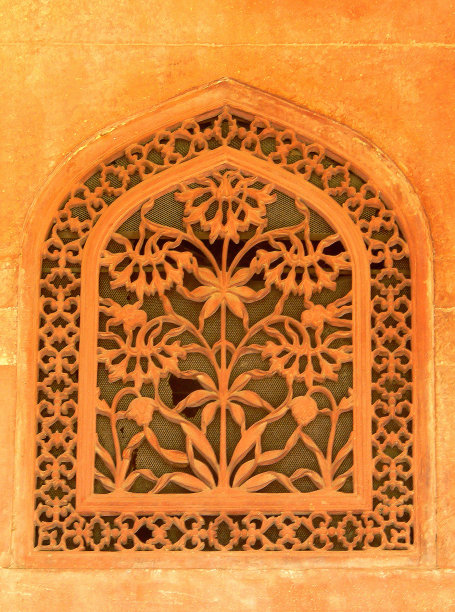 在印度德里历史悠久的红堡，Diwan-e-Aam的墙上雕刻着复杂而美丽的雕刻。图片下载