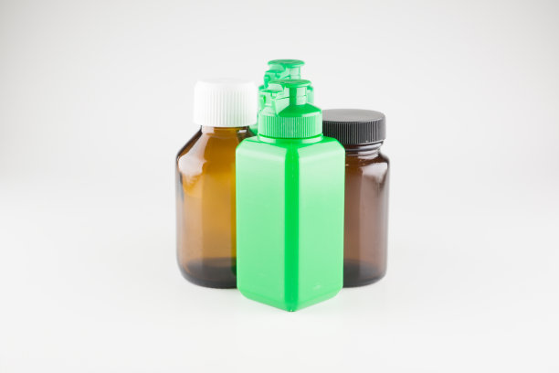 隔离医用玻璃和塑料罐图片下载